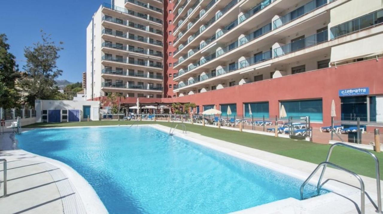 797 Holiday Rentals - Arcosur1- Moderno Apartamento Con Terraza Y Vistas Benalmadena Luaran gambar